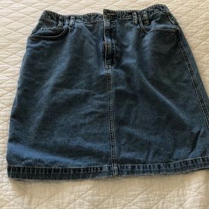 Liz Wear denim skirt